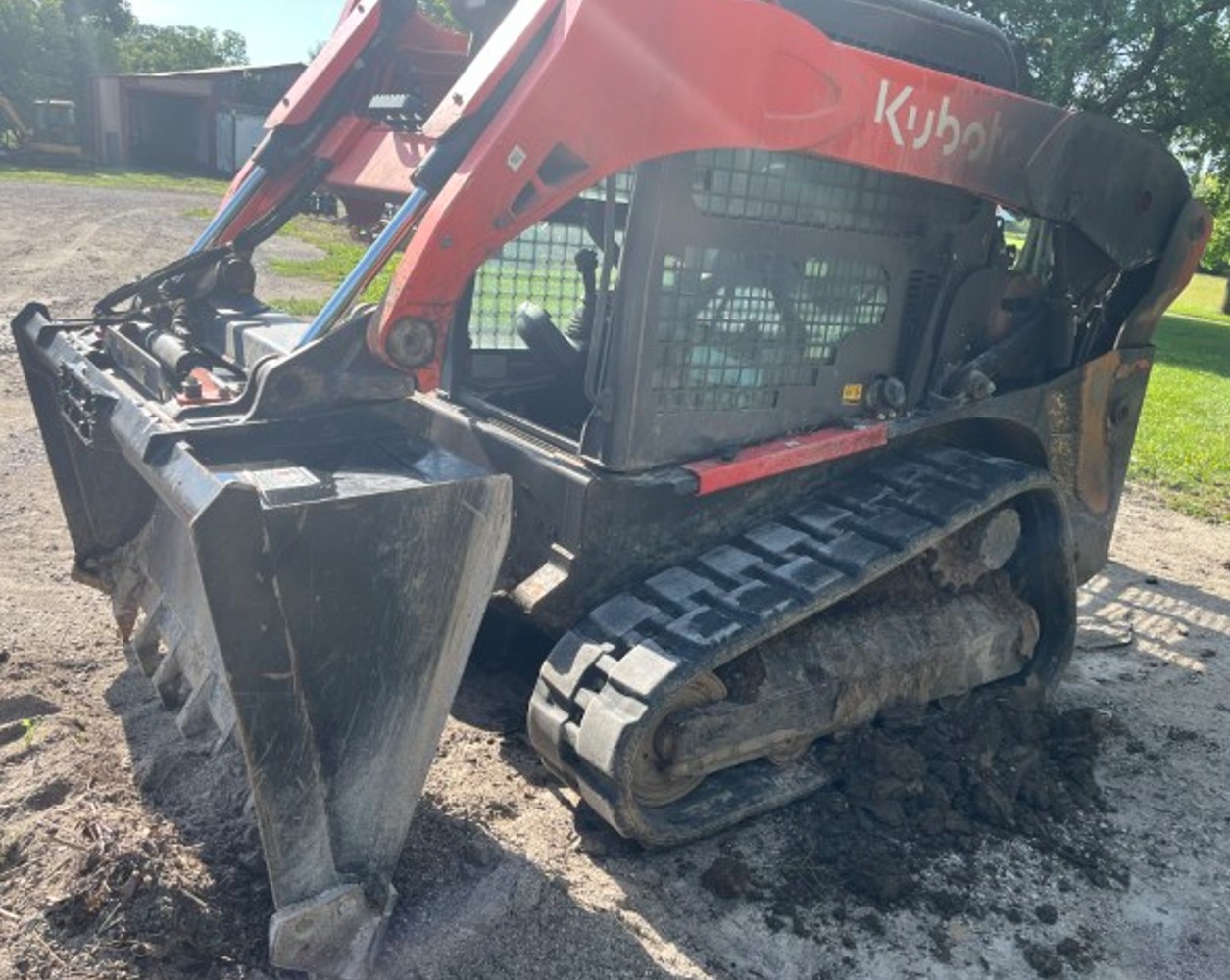 2022 Kubota SVL 75-2 Compact Track Loader