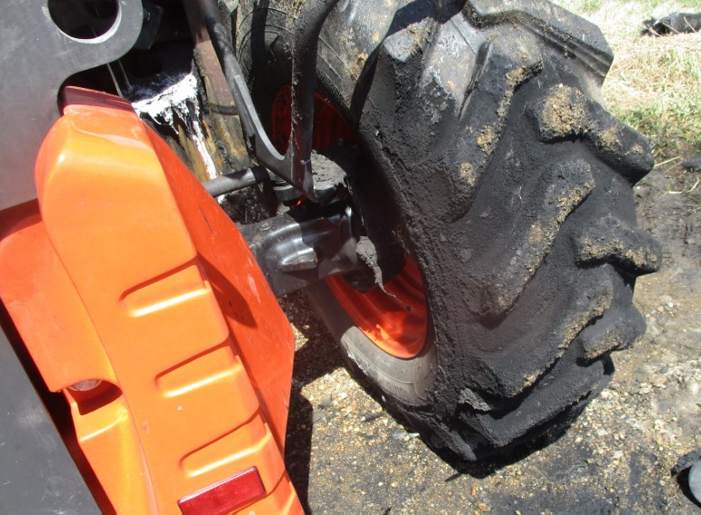 2023 Bobcat TL923 Telehandler - Image 8
