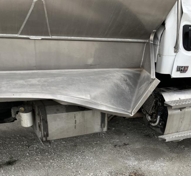 2024 Freightliner 114SD Feed Truck - Image 18