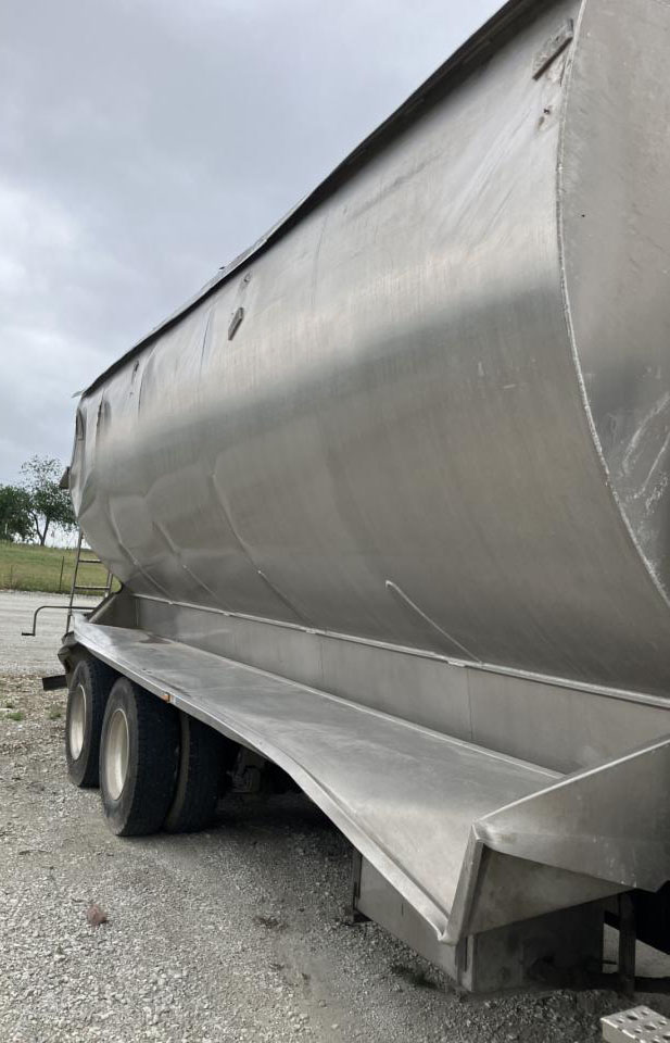 2024 Freightliner 114SD Feed Truck - Image 19