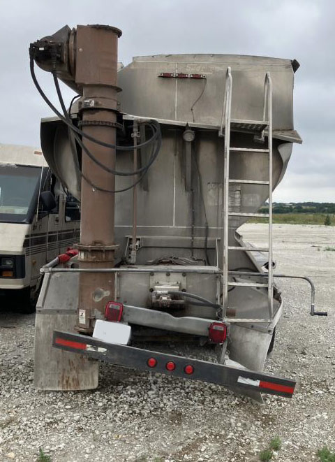 2024 Freightliner 114SD Feed Truck - Image 7