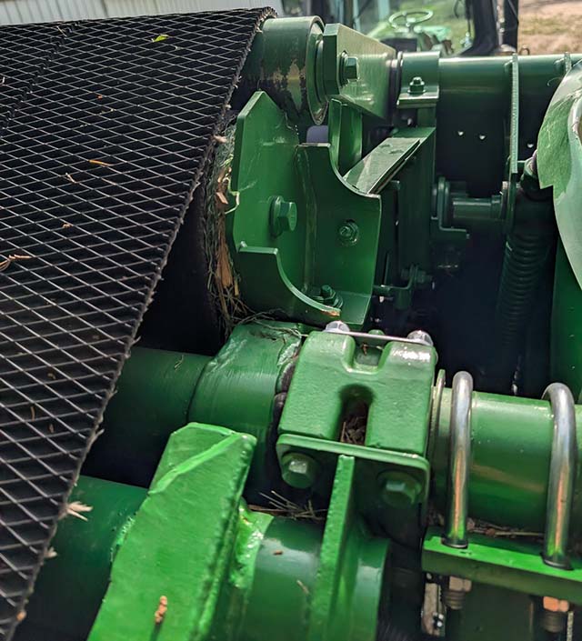 2024 John Deere 561M Baler - Image 16
