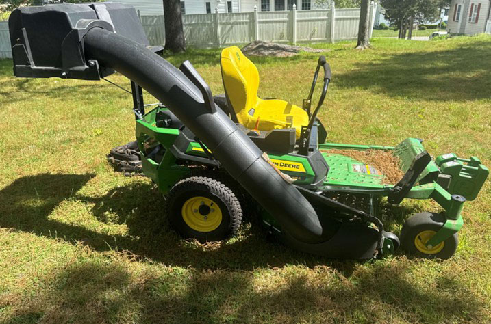 2024 John Deere Z315E Zero Turn Mower - Image 5