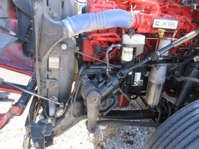 2024 Kenworth T680 - Image 3