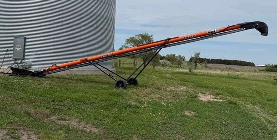 2025 BATCO 1549 Conveyor