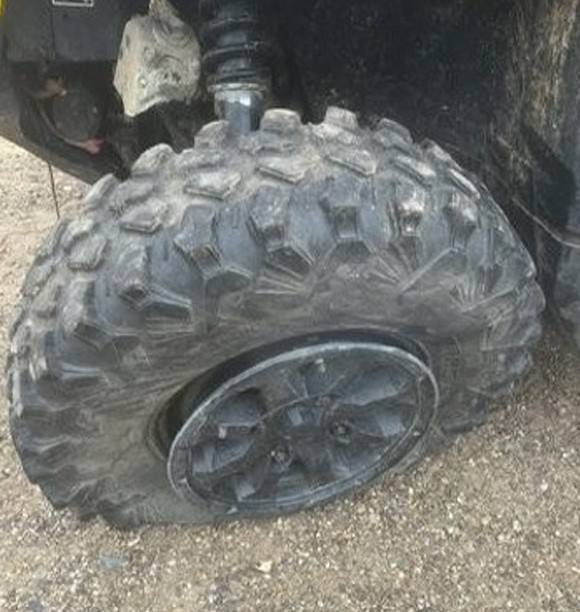2025 Can-Am Defender UTV - Image 6