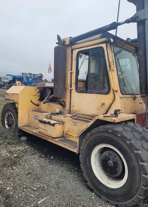 Various Equipment - Image 13