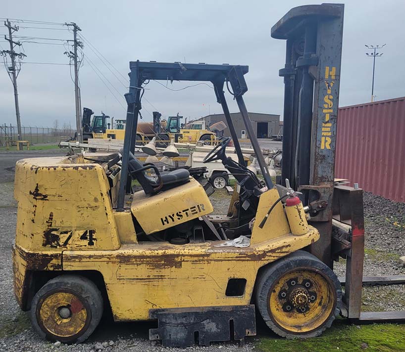 Various Equipment - Image 20