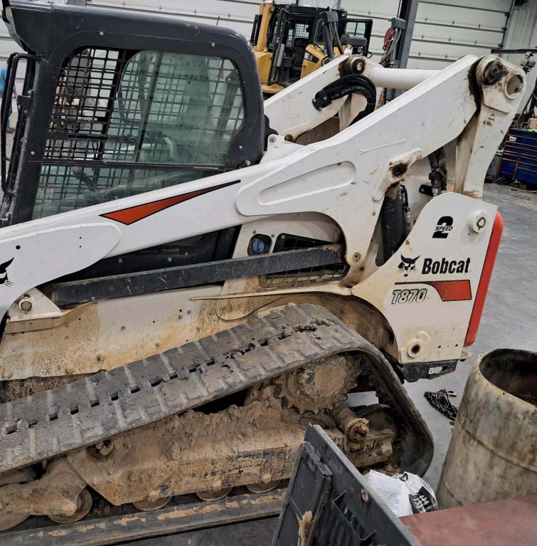 2022 Bobcat T870 Compact Track Loader - Image 4