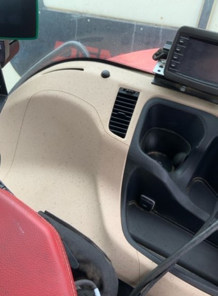 2023 Case IH 400 Magnum Tractor - Image 9