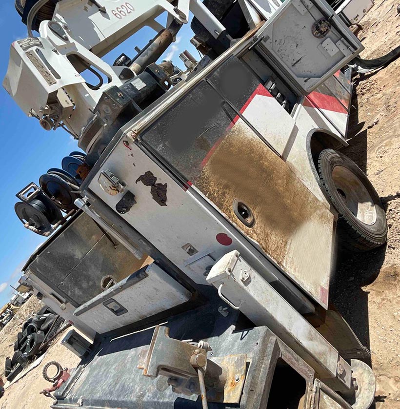 2020 Ford F600 with 2020 Summit 6620 Crane - Image 21
