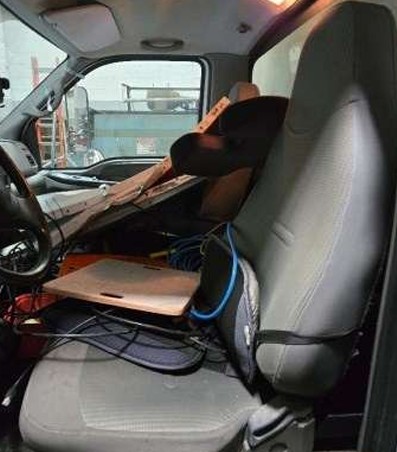 2009 Ford F750 OSV EXP Office Truck - Image 27