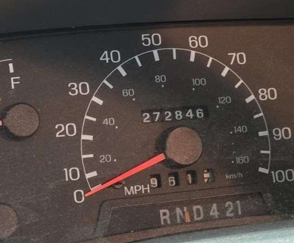 2009 Ford F750 OSV EXP Office Truck - Image 29