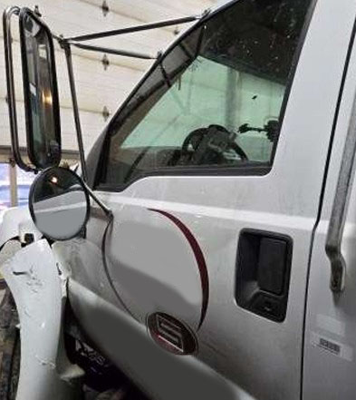 2009 Ford F750 OSV EXP Office Truck - Image 4