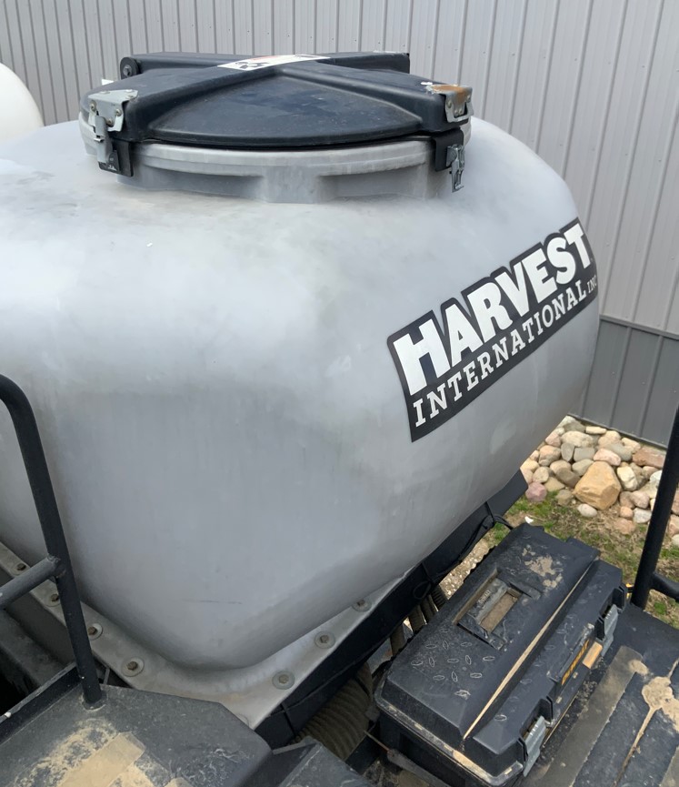 2022 Harvest International 1.5 Series Planter - Image 2