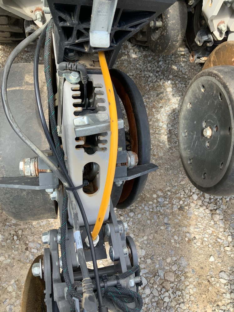 2022 Harvest International 1.5 Series Planter - Image 13