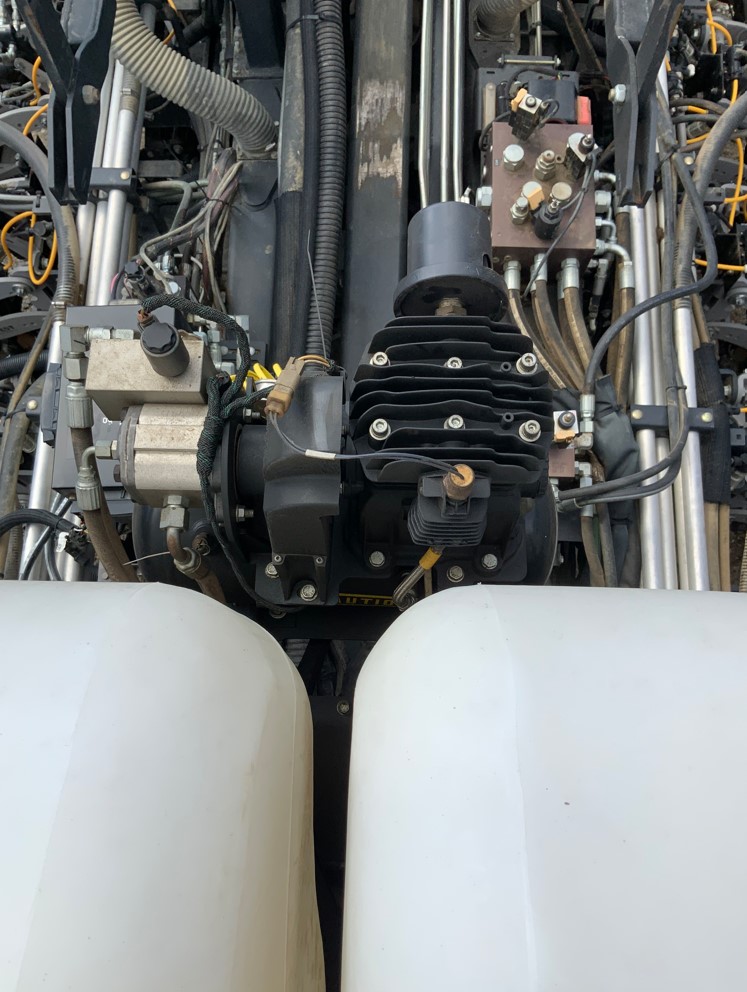 2022 Harvest International 1.5 Series Planter - Image 15