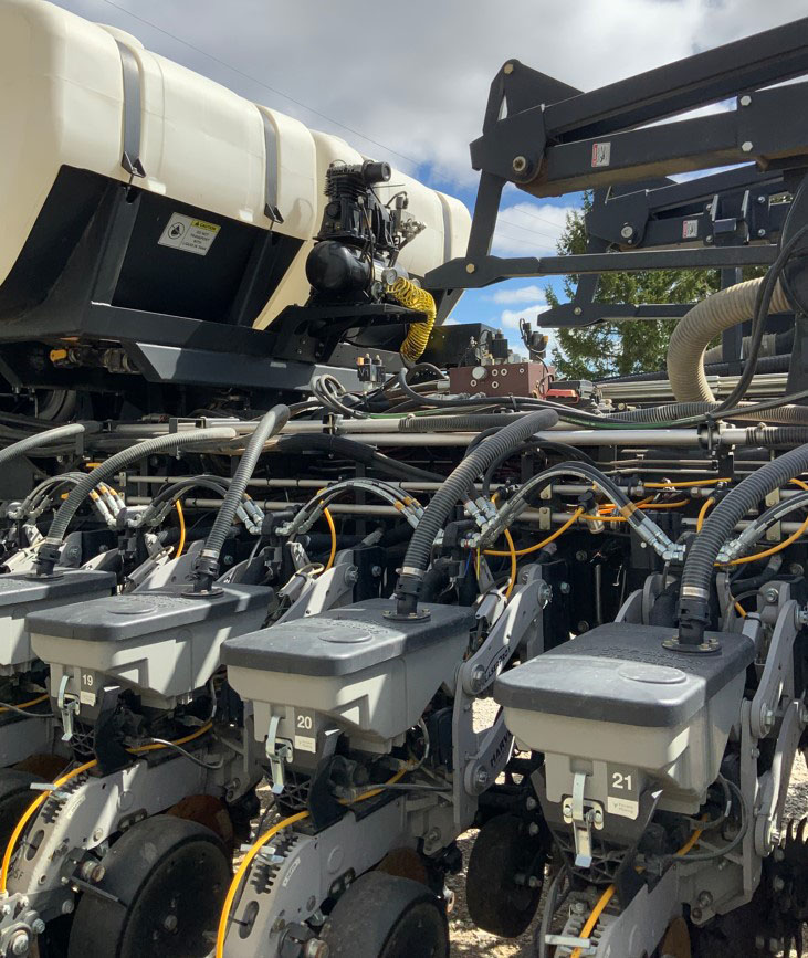 2022 Harvest International 1.5 Series Planter - Image 8