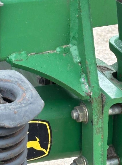 2009 John Deere 2210 Field Cultivator - Image 5
