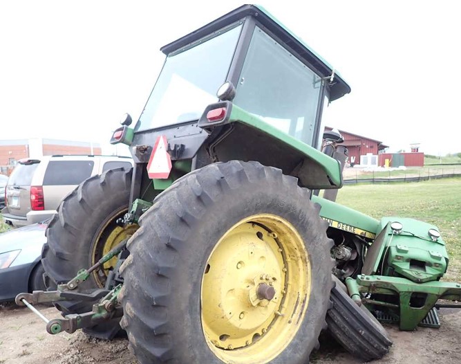John Deere 4440 Tractor - Image 5