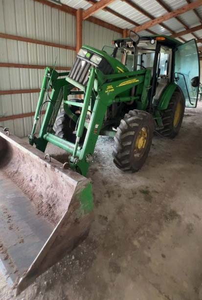 2010 John Deere 5105M Tractor
