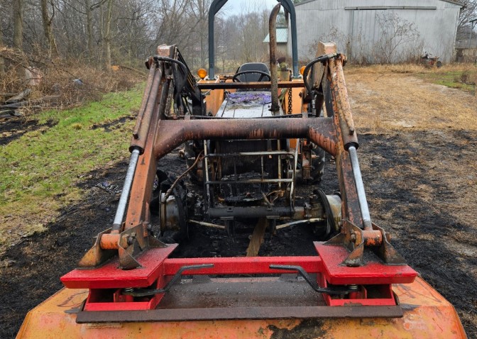Kubota 3350 Tractor - Image 2