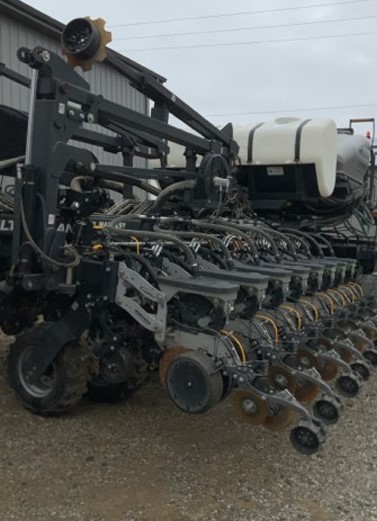 2022 Harvest International 1.5 Series Planter - Image 18