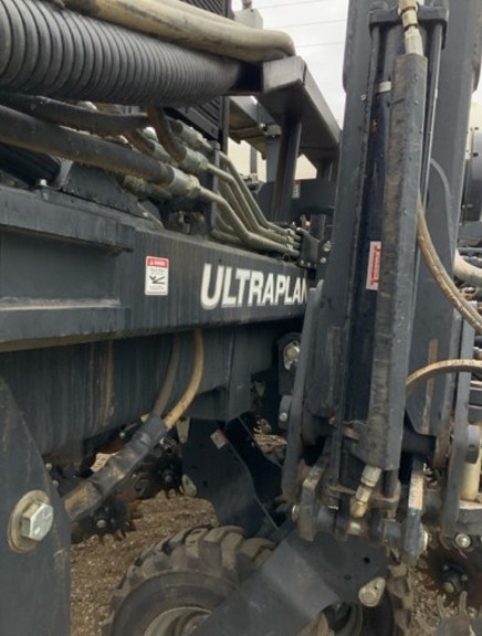 2022 Harvest International 1.5 Series Planter - Image 21