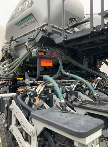 2022 Harvest International 1.5 Series Planter - Image 22