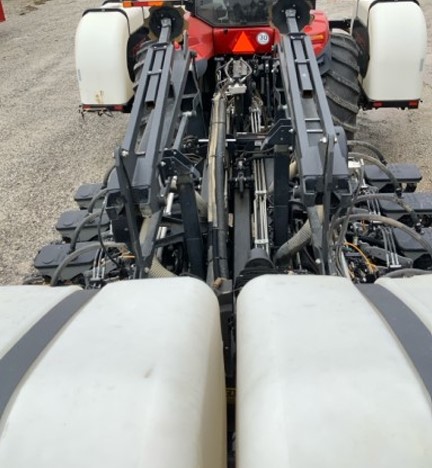 2022 Harvest International 1.5 Series Planter - Image 24