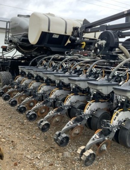 2022 Harvest International 1.5 Series Planter