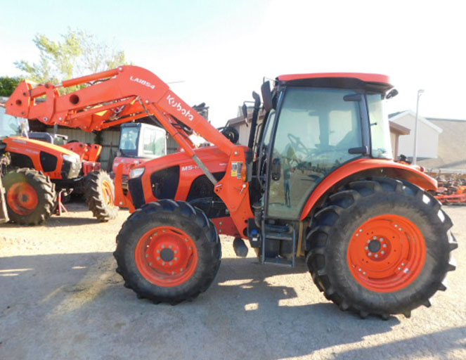 2022 Kubota M5-111 Tractor