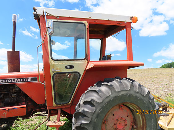 1970 Allis Chalmers 170 Tractor - Image 4