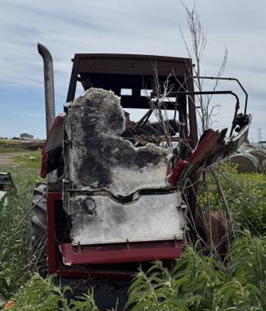 1984 CASE IH 2096 Tractor - Image 3
