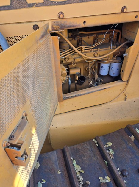 1989 Case 1550 Dozer - Image 12