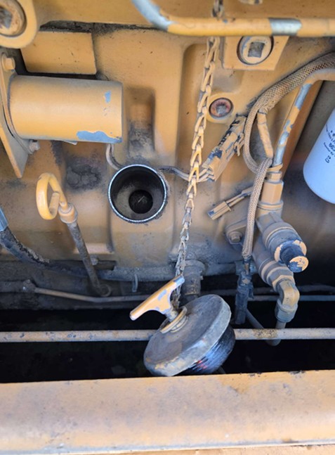 1989 Case 1550 Dozer - Image 13