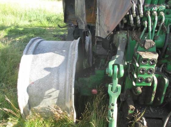1997 John Deere 7710 Tractor - Image 12