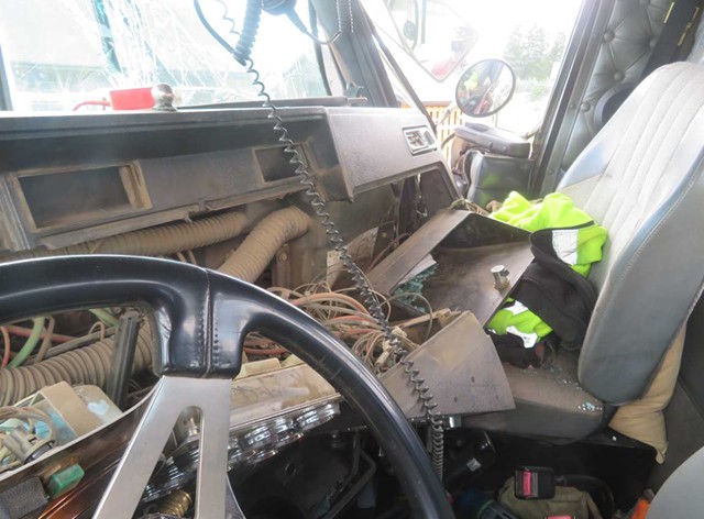 1997 Kenworth W900B Log Truck - Image 16