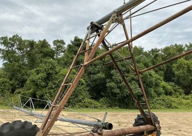 1998 T&L Pivot Irrigation System - Image 12