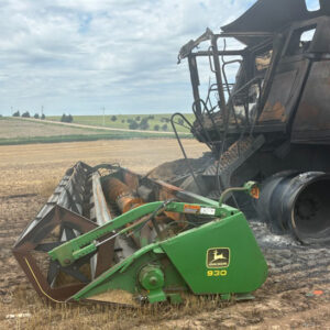 1999 John Deere 930 Header