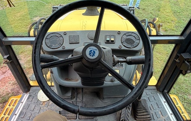 2002 New Holland 555E Backhoe - Image 32