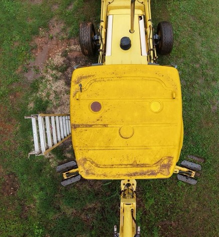 2002 New Holland 555E Backhoe - Image 4