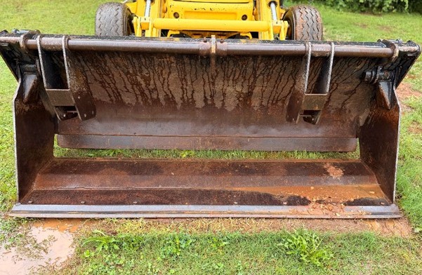 2002 New Holland 555E Backhoe - Image 7