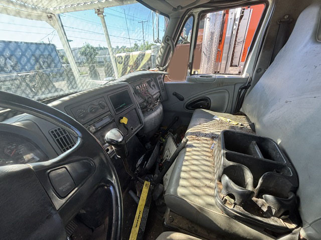 2003 International MA025 - Image 10