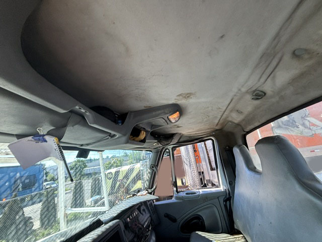 2003 International MA025 - Image 11