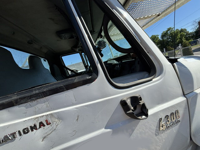 2003 International MA025 - Image 28