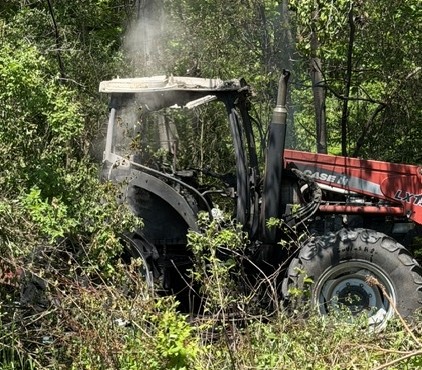 2004 Case IH MXU 110 Tractor - Image 2