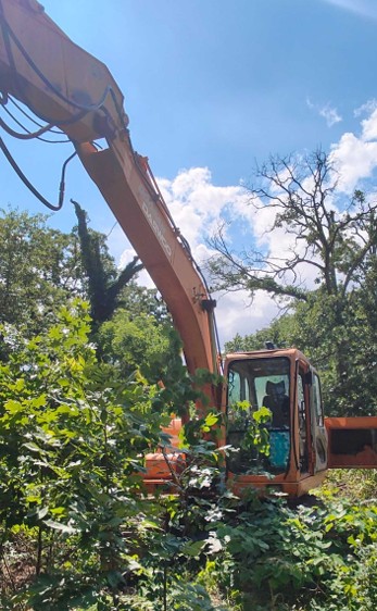 2005 Doosan Solar 140LC-V Excavator - Image 4