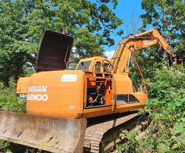 2005 Doosan Solar 140LC-V Excavator - Image 6