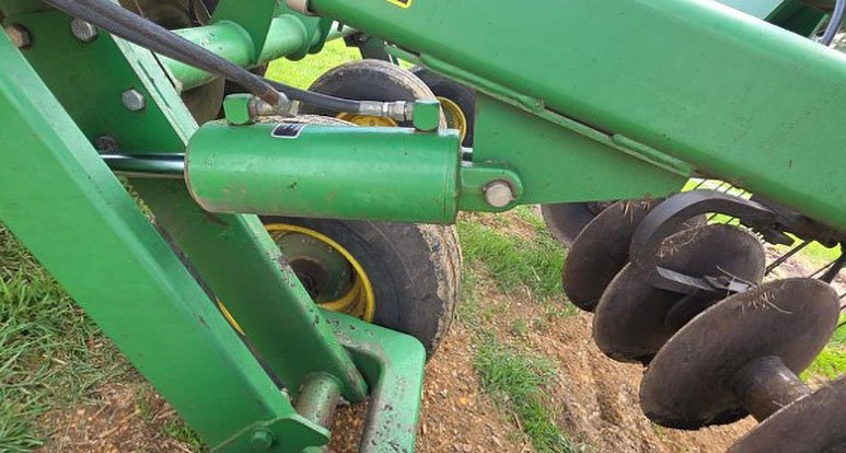 2005 John Deere 637W Disk Harrow - Image 19